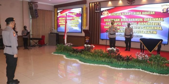 Kapolda Kaltim Pimpin Sertijab 7 Pejabat Utama dan 2 Kapolres
