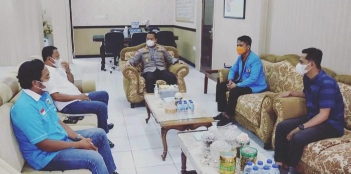 Pengurus DPD KNPI PPU saat Gelar Pertemuan dan Silaturahmi dengan Kapolres PPU AKBP Hendrik Hermawan, SIK. beberapa Waktu lalu. Foto : HO/ DPD KNPI PPU.