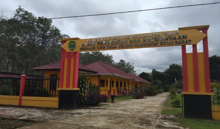 Sekolah Luar Biasa (SLB) Kubar yang berada di Kampung Mencimai, Kecamatan Barong Tongkok. Foto : BorneoFlash.com/Lilis Suryani.