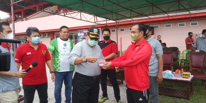 Kejuaraan Galatua Bupati Cup 2022 yang mulai digelar dan dibuka langsung oleh Sekda Kubar, Ayonius. pada Minggu (16/1/2022) Foto : BorneoFlash.com/Lilis Suryani.