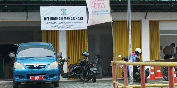 Kantor Kelurahan Mekar Sari di Jalan Ahmad Yani Nomor 33. Foto : BorneoFlash.com/Niken.
