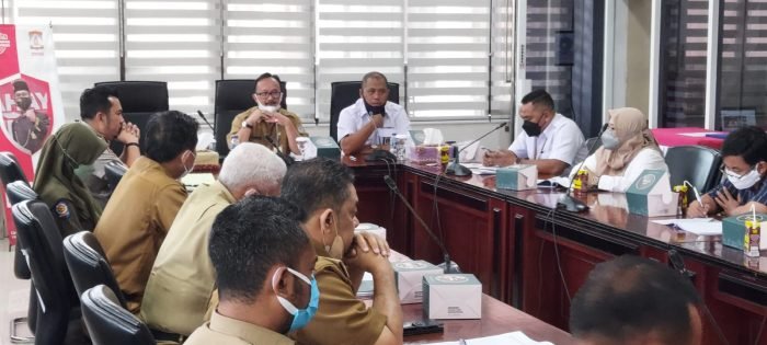 Pemkot bersama BWS Kalimantan IV menyusun RTD Bendungan Manggar yang berlangsung di Ruang Rapat dI Kantor Wali Kota Balikpapan, Senin (24/1/2022). Foto : BorneoFlash.com/Niken.