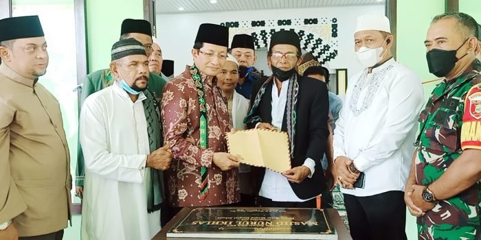 Imam Besar Masjid Istiqlal Jakarta Resmikan Masjid Nurul Ikhlas Batu Ampar