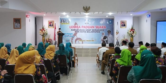 Wali Kota Balikpapan H Rahmad Mas'ud saat memberikan sambutan dalam kegiatan lomba paduan suara PKK seluruh Kota Balikpapan di Rumah Jabatan Wali Kota Balikpapan, Senin (7/2/2022).Foto : BorneoFlash.com/Niken.