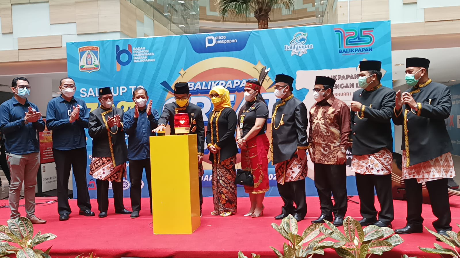 Wali Kota Balikpapan saat membuka Balikpapan Great Sale di Balikpapan Plaza, Kamis (10/2/2022). Foto : BorneoFlash.com/Niken.
