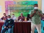 Halili Adi Negara (Berdiri) Terpilih sebagai Ketua LPM Gunung Samarinda Periode 2022-2025, diselenggarakan  di Aula Kantor Kelurahan Gunung Samarinda Kecamatan Balikpapan Utara, Sabtu (12/2/2022). Foto : BorneoFlash.com/Niken.