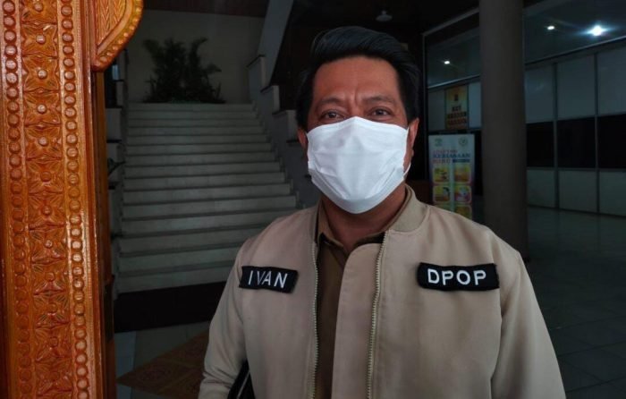 Plt Sekretariat DPRD Balikpapan Irfan Taufik. Foto: BorneoFlash.com/Niken.