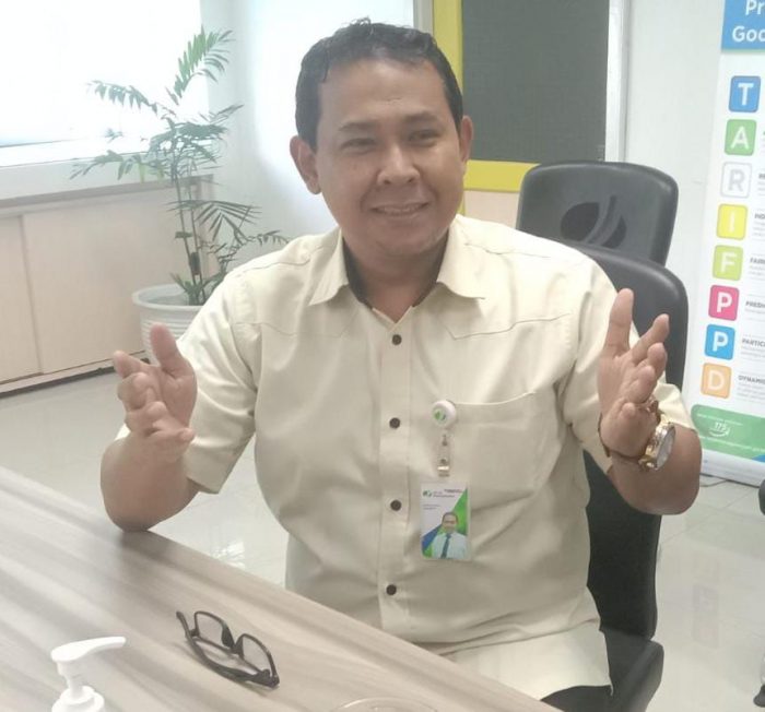 Kepala Cabang BP Jamsostek Balikpapan Hazairin Hasan. Foto: BorneoFlash.com/Niken.