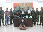 Satgas Pamtas Yonarmed 18/Komposit bekerja sama dengan Kodim 0911/Nunukan, Sat Res Narkoba Polres Nunukan dan Kantor Bea Cukai Nunukan  berhasil menggagalkan penyelundupan sabu-sabu seberat 2,1 kg di Pelabuhan Tunon Taka Kab. Nunukan Prov. Kaltara. Foto: HO/Pendam VI/Mlw.