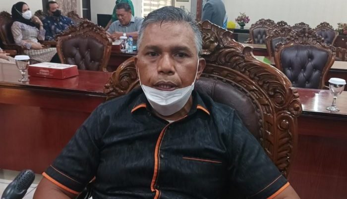 Wakil Ketua DPRD Balikpapan, Subari. Foto: BorneoFlash.com/Niken.