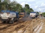 Kondisi jalan poros Trans Kaltim yang menghubungkan wilayah Kabupaten Kutai Kartanegara (Kukar) dan Kabupaten Kutai Barat (Kubar) segera dilakukan perbaikan lantaran kerusakannya semakin parah. Foto: HO.