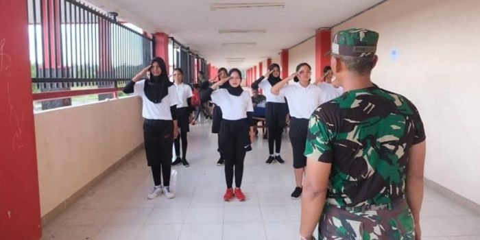 Proses seleksi penerimaan calon anggota Paskibraka tingkat Kabupaten Kutai Barat tahun 2022 di Stadion Swalas Gunaaq. Foto: BorneoFlash.com/Lilis Suryani.