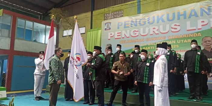 Camat Balut: Kelurahan Gunung Samarinda Semakin Maju Dengan DiKukuhkan Pengurus LPM   