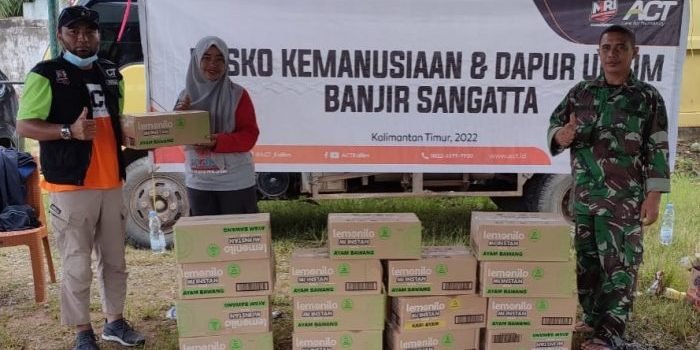 ACT Kaltim membuka posko kemanusiaan, dapur umum di Jalan Poros Bontang KM 3, Desa Pinang Raya, Kecamatan Sangatta Selatan, Kabupaten Kutai Timur. Foto: HO.