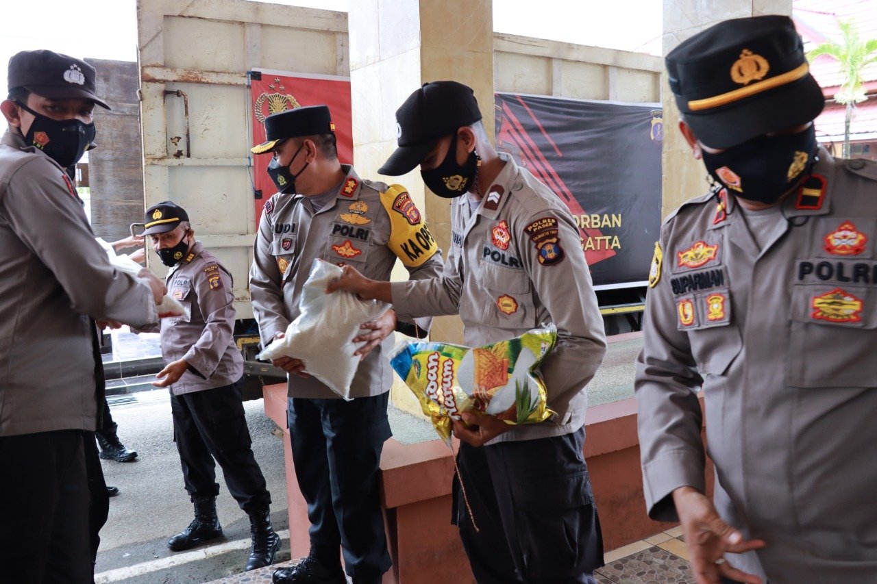 Peduli Sesama, Kapolres Paser Salurkan Bantuan Untuk Korban Banjir di Kutim 