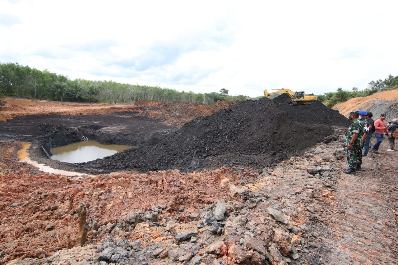 Tim Gabungan Hentikan Operasional Penambang Batu Bara Ilegal Yang Catut Nama Petinggi TNI/Polri  