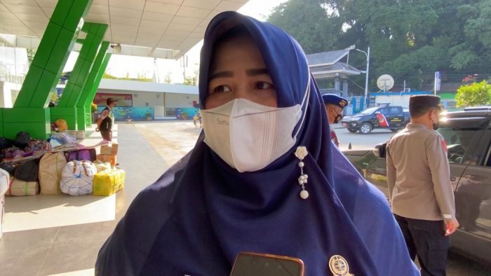 Kepala Stasiun Badan Meteorologi Klimatologi dan Geofisika (BMKG) Kelas I SAMS Sepinggan Balikpapan Erika Mardiyanti. Foto: BorneoFlash.com/Niken.