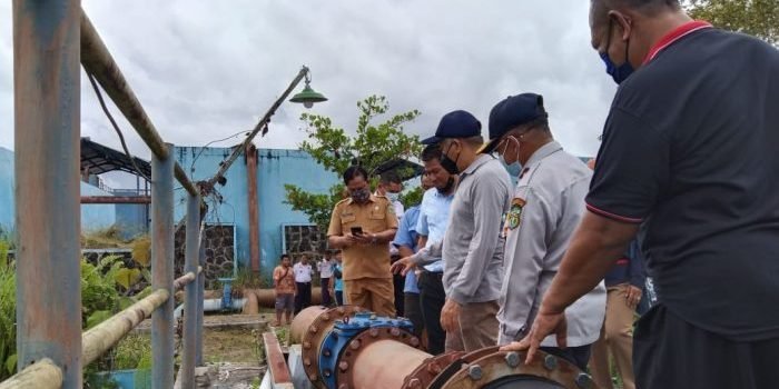 Pemerintah daerah melakukan kunjungan ke PDAM Tirta Sendawar beberapa waktu lalu. Foto: BorneoFlash.com/DOK.