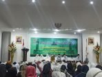 Para santri saat mengikuti pesantren ramadhan yang diselenggarakan oleh Pokja I Tim Penggerak PKK Kota Balikpapan bersama Baznas Kota Balikpapan di Aula Rumah Jabatan Wali Kota Balikpapan, Sabtu (23/4/2022). Foto: BorneoFlash.com/Niken.