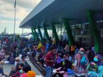 Suasana penumpang di Pelabuhan Semayang Kota Balikpapan mengalami lonjakan mudik lebaran tahun 2022. Foto: BorneoFlash.com/Niken.