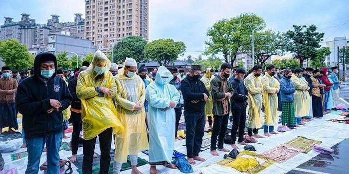 Shalat Idul Fitri dari cerita Lebaran 2022 oleh mahasiswa RI di Taiwan. Foto: Dokumentasi dari Miftakhul Jannatin