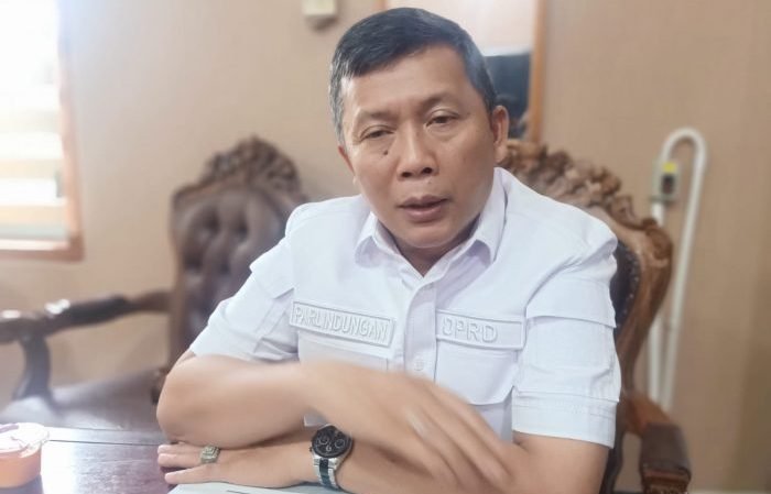 Anggota Komisi IV DPRD Balikpapan Parlindungan Sihotang. Foto: BorneoFlash.com/Niken.