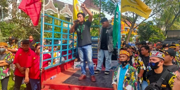 Unjuk Rasa Serukan Ketidakadilan PT Bayan   