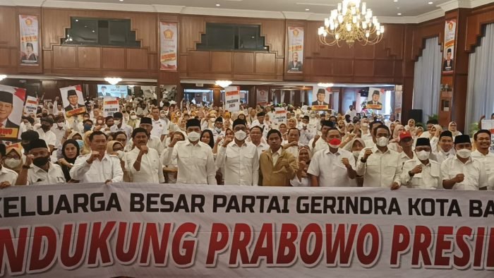 Keluarga besar Partai Gerakan  Indonesia Raya (Gerindra) Balikpapan menggelar acara halal bihalal dan Serukan Prabowo Subianto untuk maju Pilpres 2024 di Ballroom Hotel Grand Senyiur Balikpapan, Sabtu (21/5/2022). Foto: BorneoFlash.com/Niken.