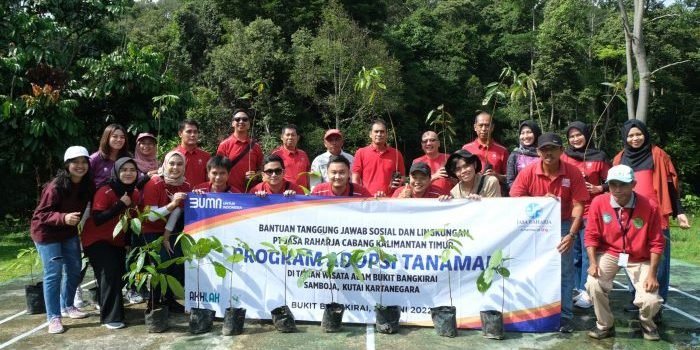 TJSL Jasa Raharja Kaltim, Adopsi Tanaman di Taman Wisata Alam Bukit Bangkirai   