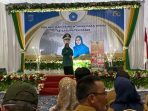 Ketua TP PKK Kabupaten Paser Shinta Rosma Yanti Fahmi Fadli berikan sambutan dalam acara Pra HKG dan Pembentukan Dasawisma di Gedung Awa Mangkuruku, Senin (20/6/2022). Foto: Humas Pemkab Paser.