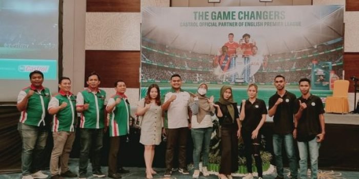 Castrol memperkenalkan distributor baru untuk produk MCO (Motorcycle Oil) mereka di Hotel Midtown Samarinda, pada Jumat (22/7/2022). Foto: HO.