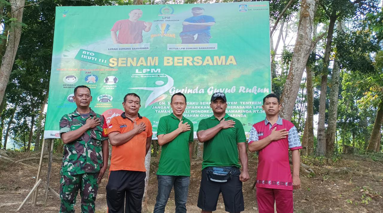 Senam bersama dihadiri Ketua LPM Gunung Samarinda Halili Adi Negara, Lurah Gunung Samarinda Tarso, Kanit Binmas Polsek Balikpapan Utara Iptu Sutrisno, Bhabinkamtibmas Komang, Babinsa Suratno dan warga Gunung Samarinda, di Bedali Wonorejo, Minggu (3/7/2022).