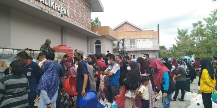 Siapkan 6.820 liter, Karang Taruna Graha Indah Berkolaborasi Gelar Pasar Murah Minyak Goreng   