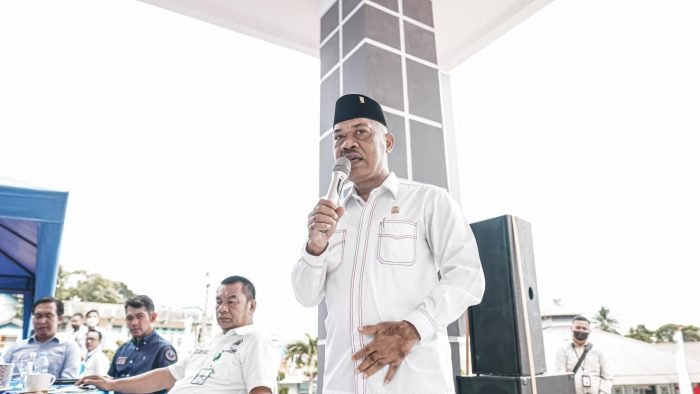 Wakil Ketua DPRD Balikpapan Budiono menghadiri silaturahmi bersama forum komunikasi maritim Kota Balikpapan, di Mako Lanal Balikpapan, Rabu (6/7/2022). Foto: BorneoFlash.com/Ist.