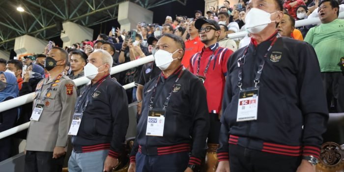 Kapolda Kaltim Turun Langsung Amankan Pertandingan Final Leg Kedua Piala Presiden 2022  