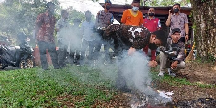 Lewat Medsos, Waiters Cafe Pesan 436 Gram Ganja