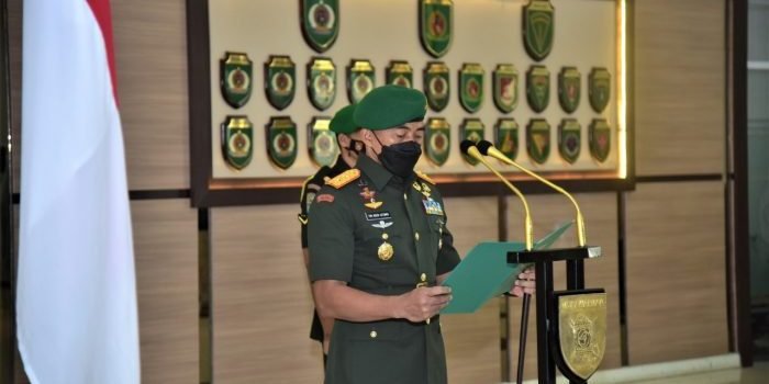 Pangdam VI/Mulawarman Pimpin Sertijab 5 Pejabat Kodam