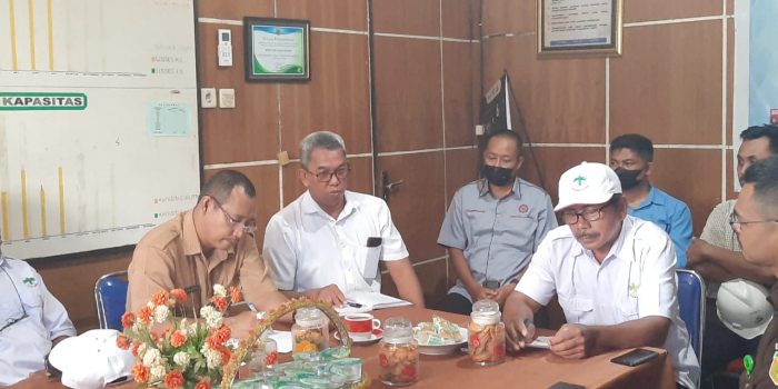 Monitoring Harga TBS di PTPN XIII Long Pinang, Kadisbunak Paser: Aspirasi Petani Sudah di Sampaikan  