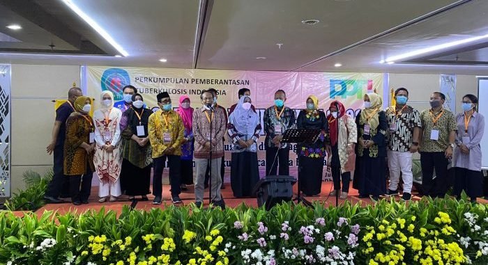 Wakil Bupati (Wabup) Paser Hj Syarifah Masitah Assegaf, saat mengikuti Kongres Nasional XI Perkumpulan Pemberantasan Tuberkulosis Indonesia (PPTI) yang berlangsung 25 -28 Juli 2022 di Jakarta. Rabu (27/7/2022). Foto: HO/Humas Pemkab Paser.