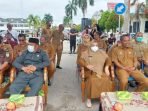 Sekretaris Daerah Kabupaten (Sekdakab) Paser Katsul Wijaya, lepas ribuan peserta Pawai Muharram. Senin (1/8/2022). Foto: Ho/Humas Pemkab Paser.