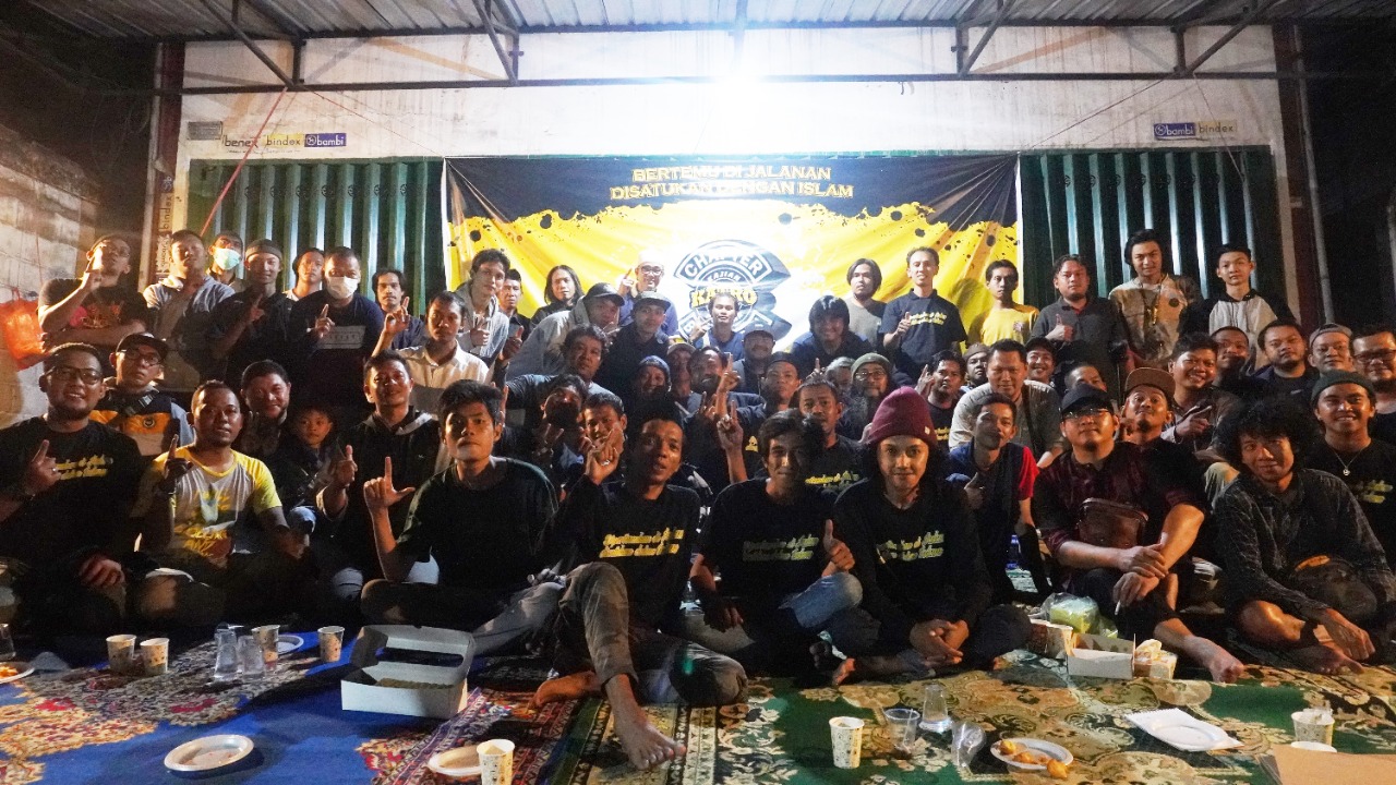 Hijrah Ala Jalanan, 'Bubuhan' Katro Chapter Balikpapan Penuhi Halaman Ruko ATK Tunggal Jaya di Gunung Guntur  