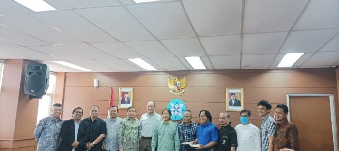 Asosiasi Televisi Lokal Indonesia (ATVLI) menggelar rapat kerja nasional (Rakernas) dan syukuran Ulang Tahun ATVLI ke 20, Selasa (30/8/2022). Foto: HO/Dewan Pers.