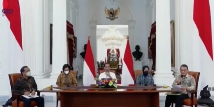 Soal Harga Baru BBM, Jokowi: "Pemerintah Harus Membuat Keputusan Yang Sulit..."  