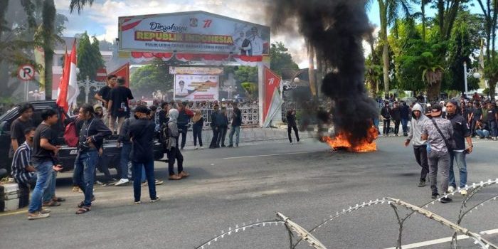 Aliansi Balikpapan Bergerak Maju Lakukan Demo Tolak Kenaikan BBM   