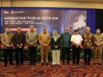 Kepala Otorita Ibu Kota Nusantara (IKN) Bambang Susantono (lima dari kiri) saat membuka Konsultasi Publik RDTR IKN, di Hotel Platinum Balikpapan, Kalimantan Timur, Selasa (13/9/2022). Foto: BorneoFlash.com/Ist.