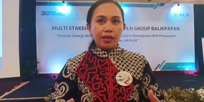 General Manager PT PLN Unit Induk Wilayah Kaltimtara Joice Lanny Wantania. Foto: BorneoFlash.com/Niken Sulastri.