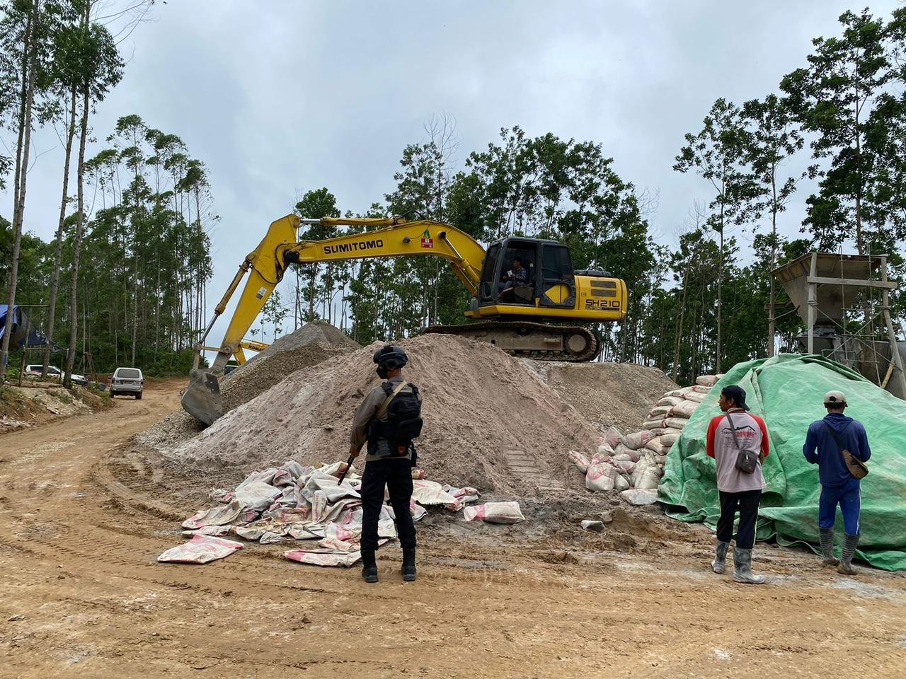 Guna Jaga Kondusifitas Kamtibmas, Satgas Ops Nusantara Polda Kaltim Gelar Patroli di Wilayah Pembangunan IKN