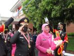 Polda Kaltim adakan tradisi Wisuda Purna Bakti, Sebagai tanda penghormatan bagi para purnawirawan yang selama ini telah sepenuh hati mengabdikan dirinya sebagai anggota Polri, Kamis (13/10/2022). Foto: HO/Humas Polda Kaltim.