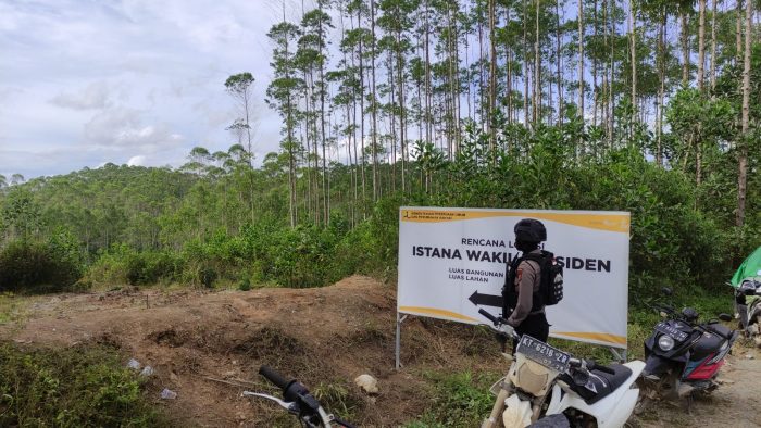 Satgas Ops Nusantara Polda Kaltim Regu B, melaksanakan patroli sambang kamtibmas serta pengamanan di beberapa titik penting di kawasan IKN. pada Kamis (13/10/2022). Foto: HO/Humas Polda Kaltim.