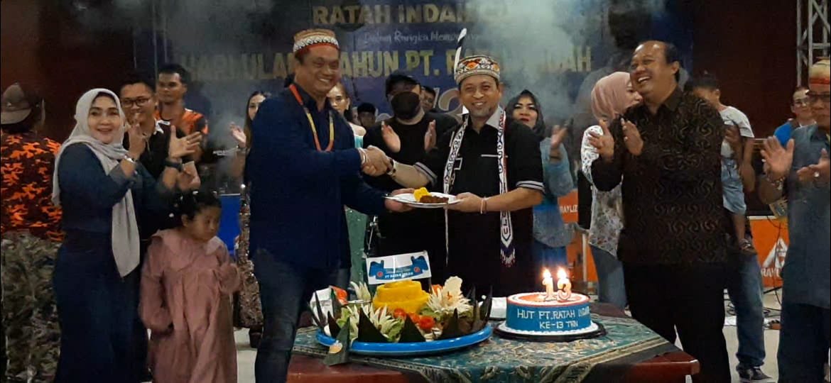 Penutupan Ratah Indah Cup Mahulu 2022, Wakil Gubernur & Artis Turut Menghibur Masyarakat. Foto: HO.